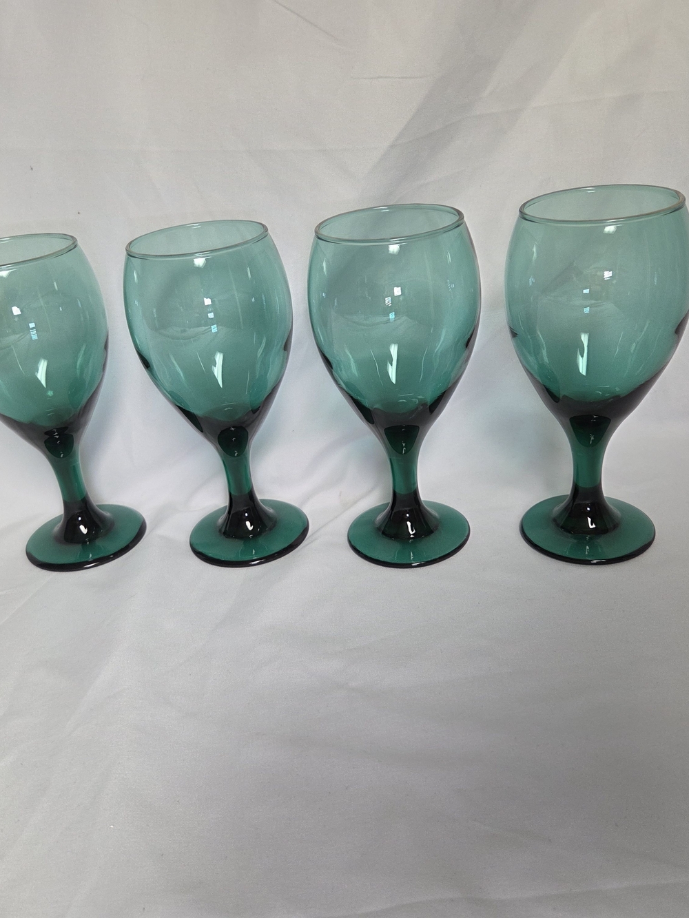 Vintage Libbey Glass Juniper Green Wine Water Stemware Gold Rim Set of 4